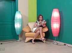 あなたの服を脱いで、その後、あなたは友人 ...