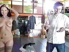 女の子は車をクソピンクです エロ 動画  ...