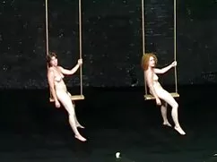 プールサイドのビキニで自慰行為の美しい十 ...