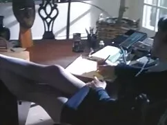 クソ学生飽くなき えろ 動画 女性